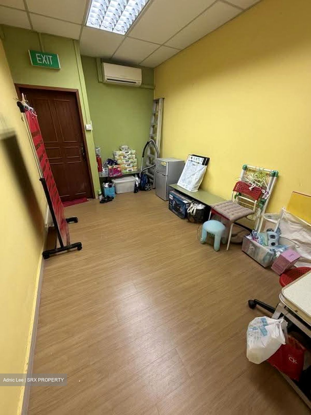 Yong Siak Street (D3), Office #607937291